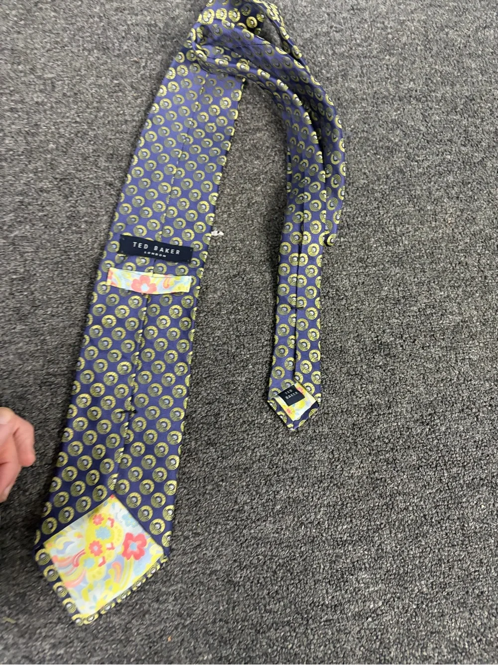 Ted Baker London designer all over graphic floral interior 100% silk nexk tie
